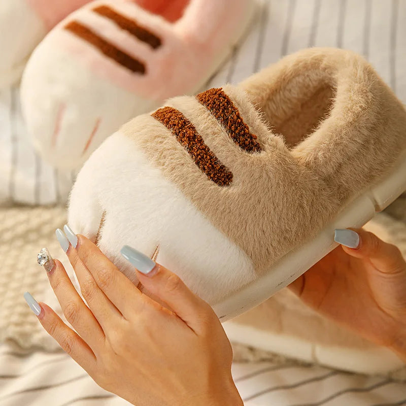 LYVRA Premium Hausschuhe in Beige – flauschige Slipper mit hohem Tragekomfort und dicker Sohle