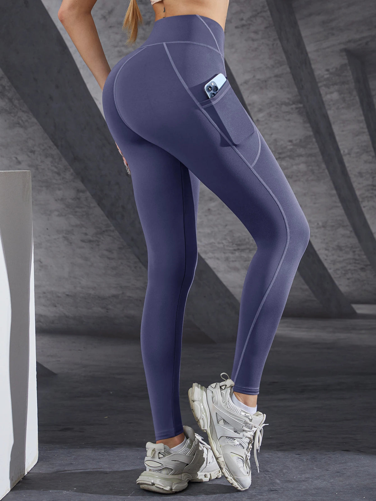 Nahtlose Leggings mit integrierter Tasche für maximalen Tragekomfort