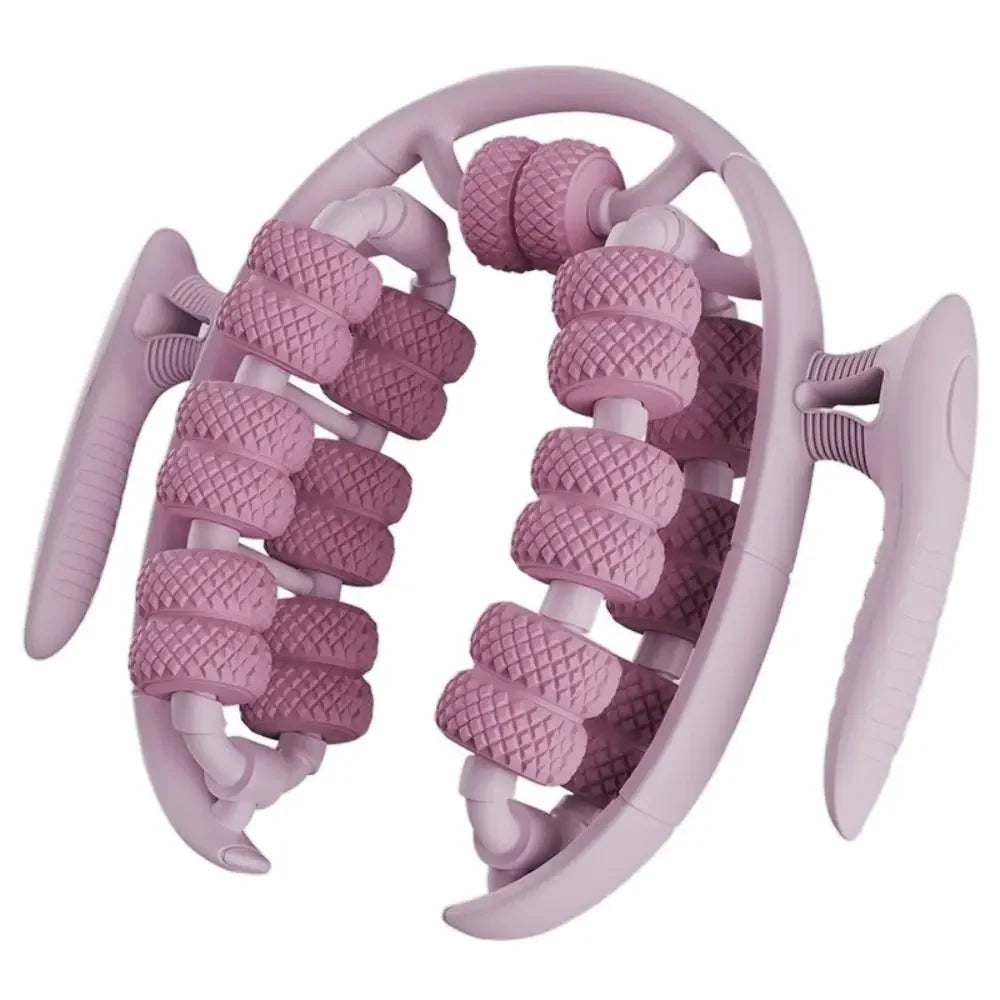 Lyvra Massage Roller in Rosa bei der Beinmassage – ergonomisches Massagegerät für Muskelentspannung und Formung
